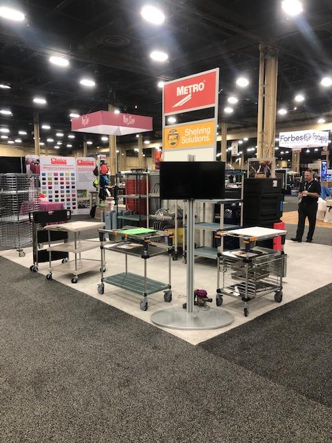 MetroFS's tweet image. We&apos;re ready for you at the Catersource show - booth #725 🙌

#MetroFoodservice #Catersource #Catersource2020 #Catering