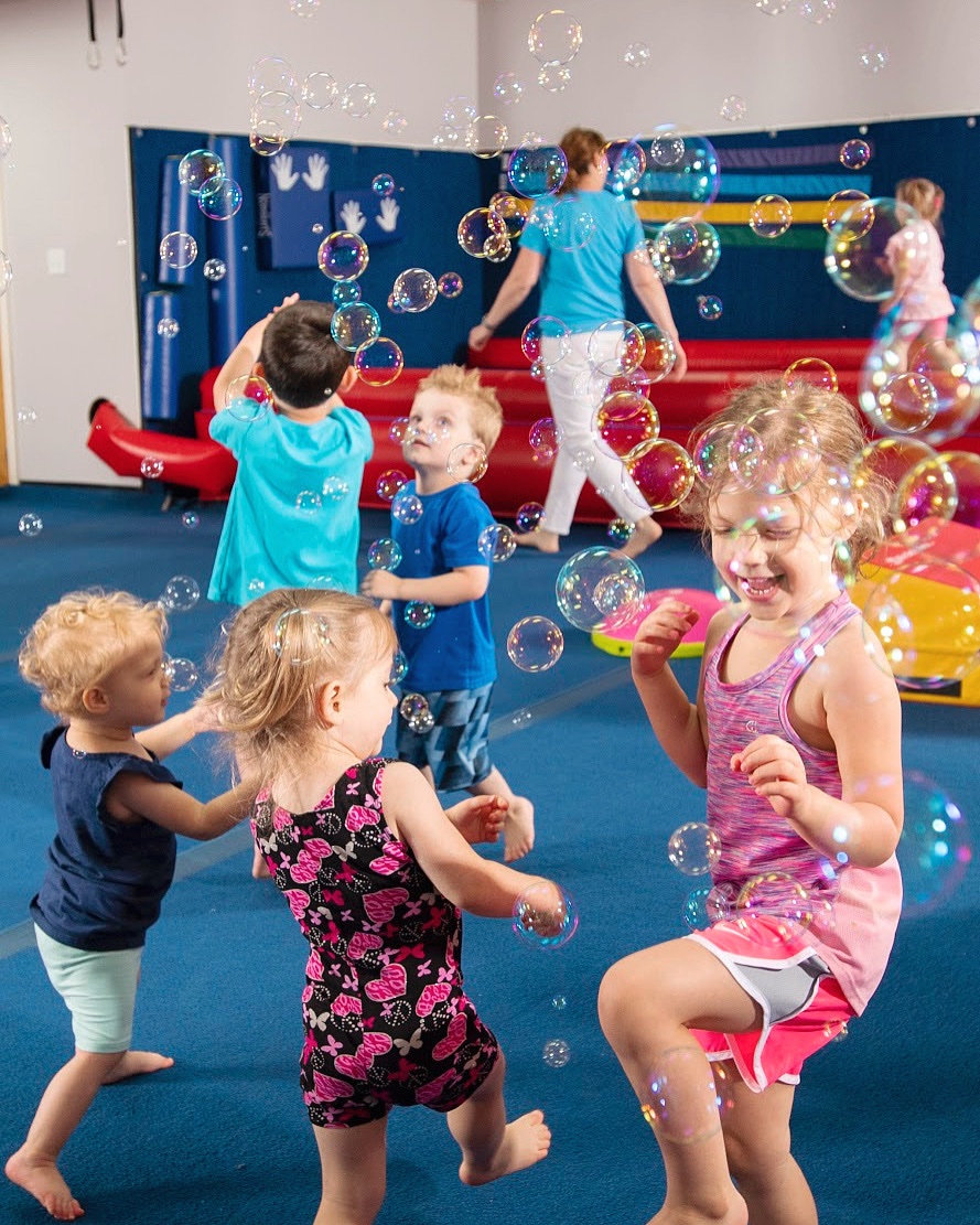 It’s almost Spring!! Come celebrate with us on March 18th with music and laughter with the one and only Mister John!! Make sure to follow the link below to register your child today!
phillyinmovement.com/special-events/

#phillykids #openplay #kidsgym #kidsevent