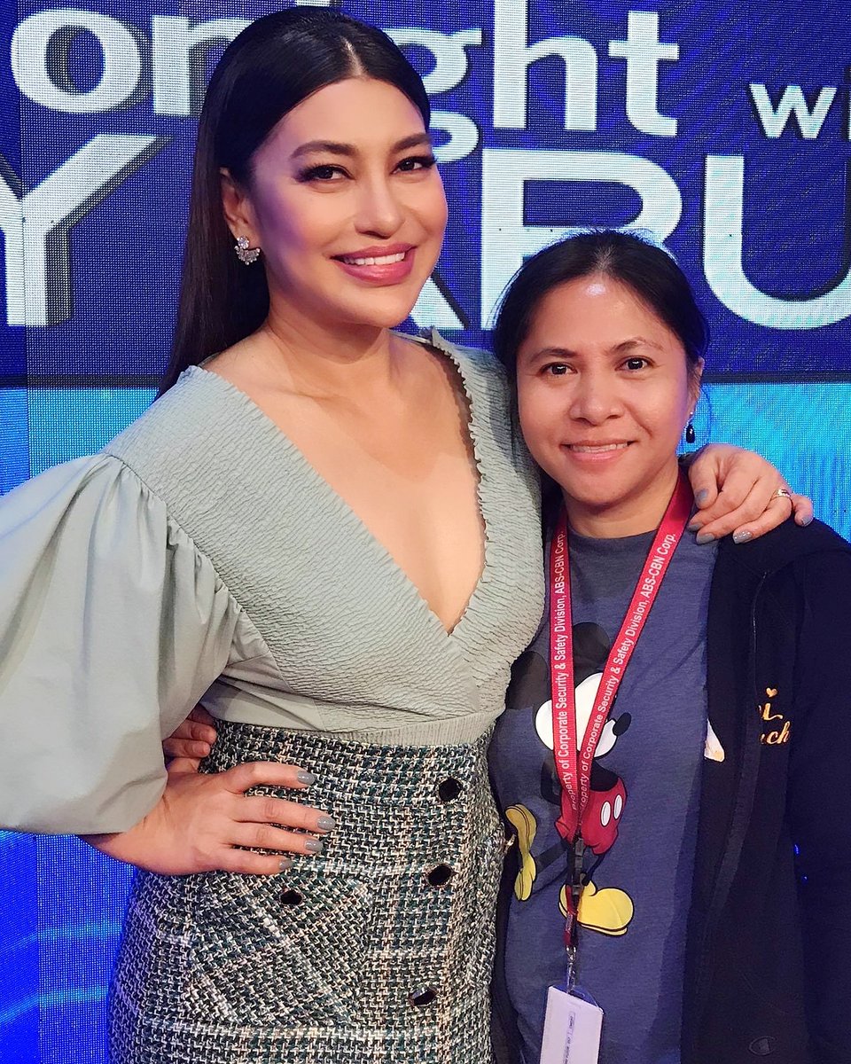 itsflo_1023ph's tweet image. ❤
#idol #Diva #thebestsinger #fan