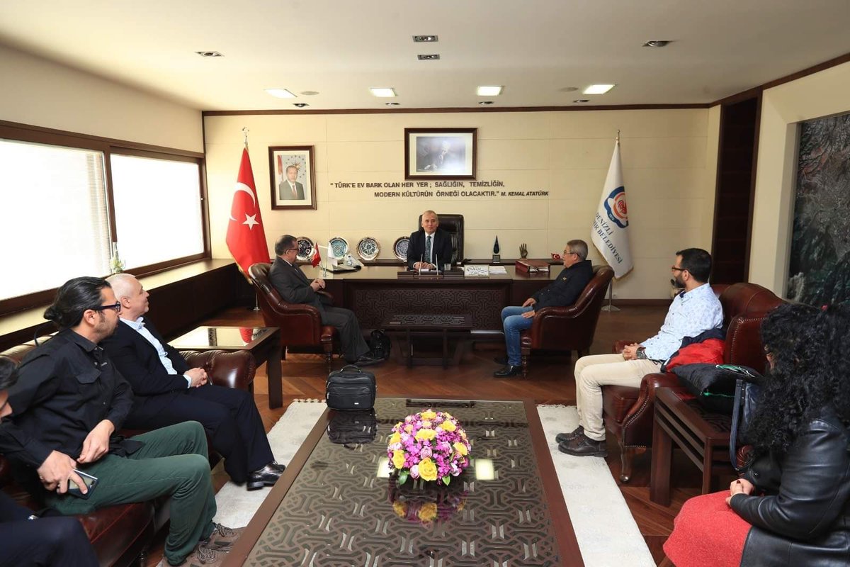Denizli Büyükşehir Belediye Başkanı Sayın Osman Zolan‘ı makamında ziyaret ettik. Bizleri ağırladığı için Sayın Osman Zolan‘a teşekkür ederiz.￼
