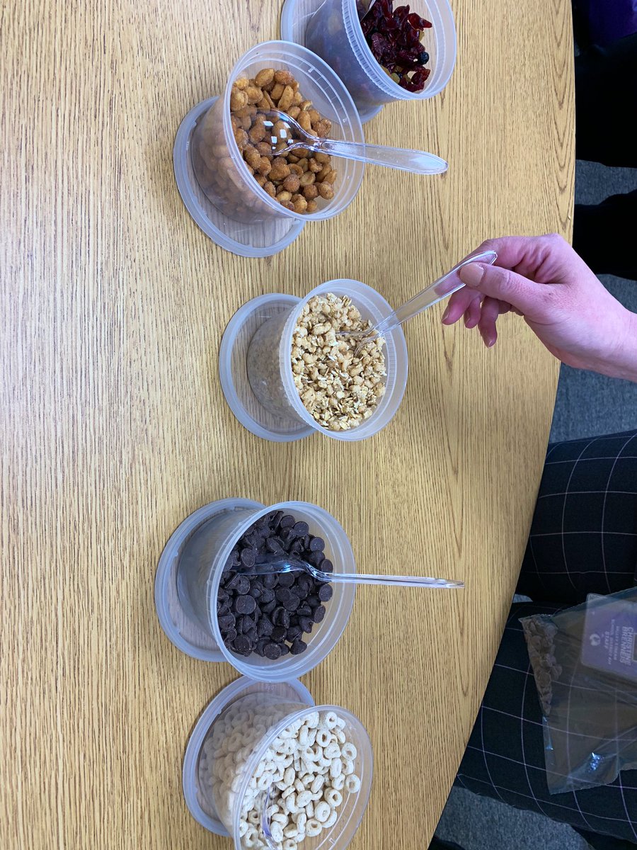 KerriPieper's tweet image. Perfect way to start our wellness Wednesday! Thanks @CIadevaio for hosting Mix and Mingle! Fueling up for our day making our own trail mix and spending a few moments with one another. 💜 #VSWellness #LookfortheAwesome
