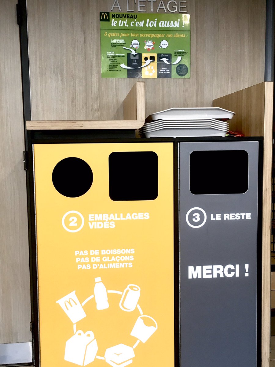 karathrace75's tweet image. On cherche toujours la #poubelle 1
Les #fastfood, notamment #McDonalds, ont encore des progrès à faire en matière de #tri #sélectif #dechets #déchets #Economie #circulaire
