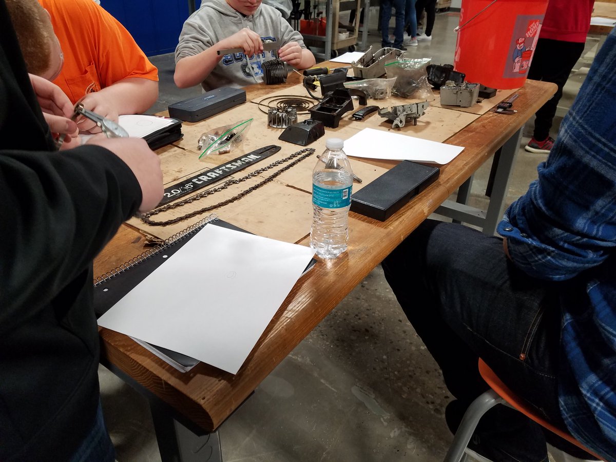 donmblack's tweet photo. Reverse Engineering project @IgniteAtRIC @Boone_County @JeromeGels @dr_poe @WhitisJulie https://t.co/JYKiQnBdif