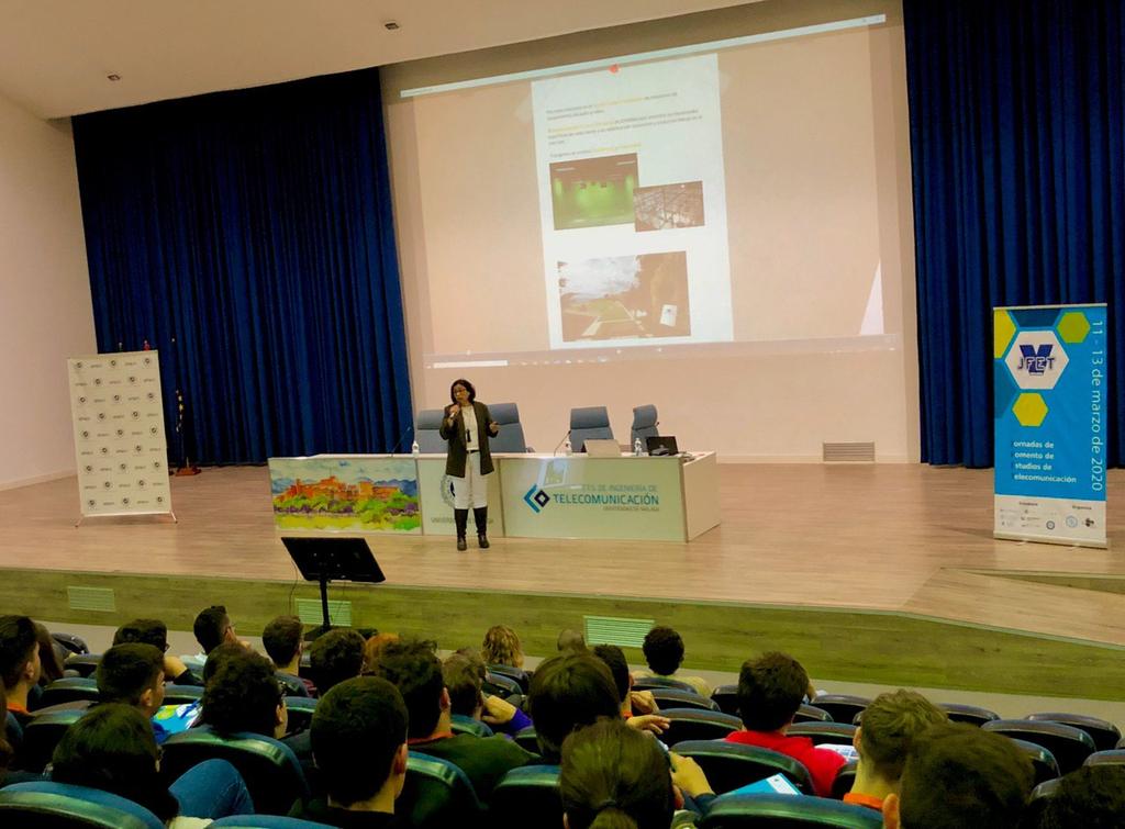 Última parte de la ponencia, “Integración Audiovisual” por la gerente de <a href="/SONIMALAGA/">SONIMALAGA</a> Isabel Dominguez (<a href="/IsabelDminguez/">ISABEL DOMINGUEZ</a>)