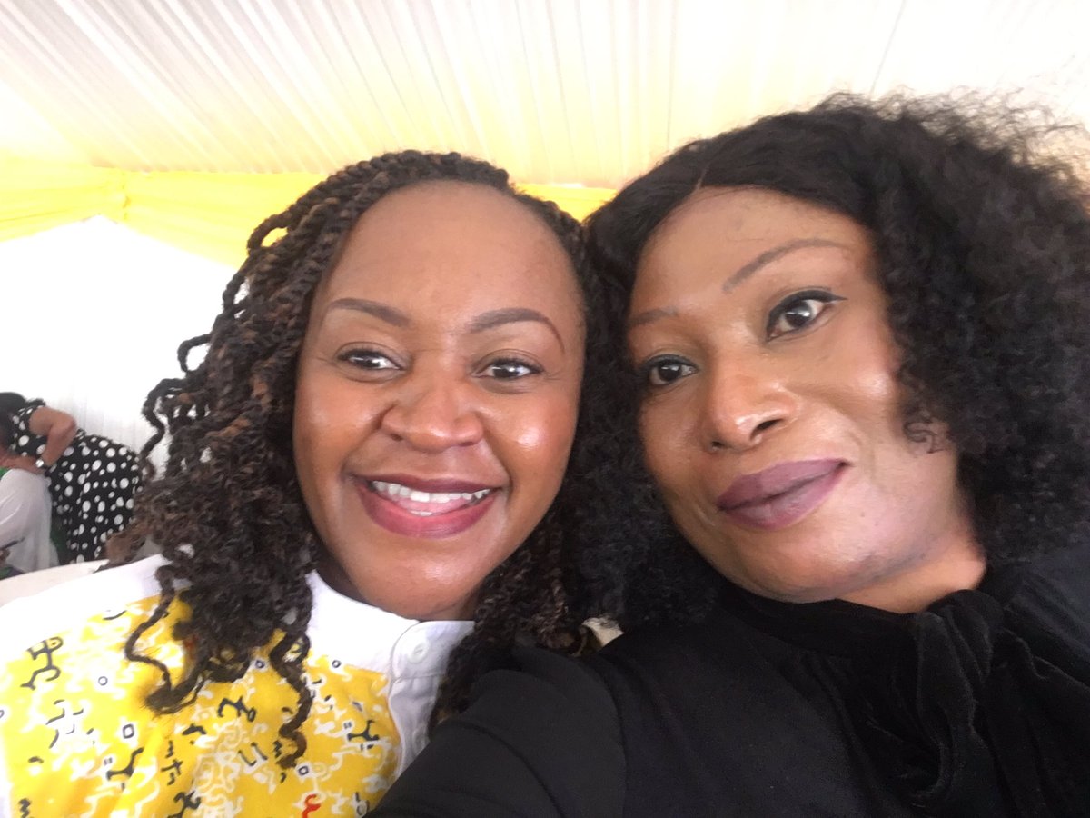 ayedima's tweet photo. @MTNRwanda  #GPD #MTNRocks @mkngambi  @MTNGroup Thank you Mitwa for your contributions to MTN Rwanda 2019 performance . 👏🏿👏🏿Kudos to you and the team.      MTN Rwanda Picture &amp;  Tag a colleague day https://t.co/wsiht0iIjq