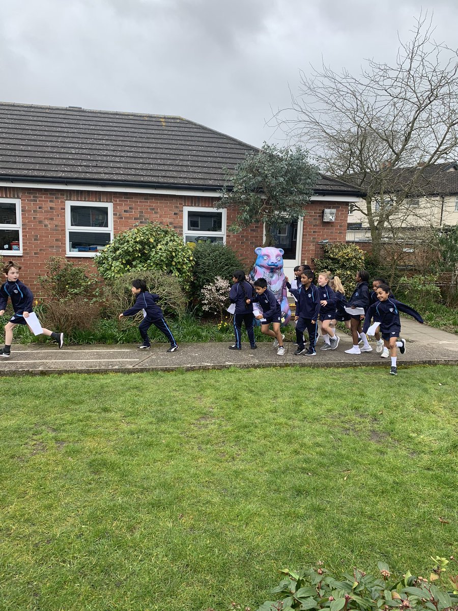 ShrubberySport's tweet photo. Year 3 have been working on problem solving in orienteering this week. https://t.co/cOphM9UFio