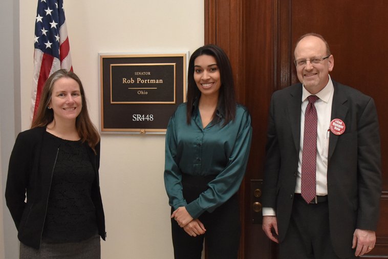 CHAOhio's tweet photo. @CHAOHio at @fractweets & @FeedingAmerica #HungerPC20 lobbying for federal legislative changes to help improve access to food. Thank you to Crystal from @fractweets who joined us during our meetings with @SenSherrodBrown and @senrobportman.
#HungerPC20 #IFedAChildToday #LobbyDay https://t.co/UkyHVWOgIR