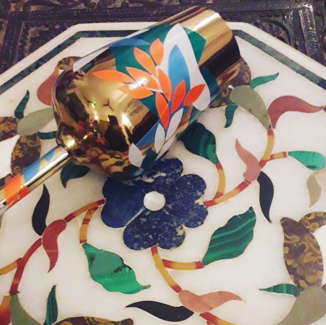 saharzaman's tweet photo. Never realised my #ChamakPatti art, which is contemporary but so similar to the ancient and classic art of #pietradura !! This brass wine glass is embellished with my #handcut pieces of #reflectivestickers. I have a whole range of these glasses for you! DM me 😁 #ArtistOnTwitter https://t.co/Cn1j9nUq8I