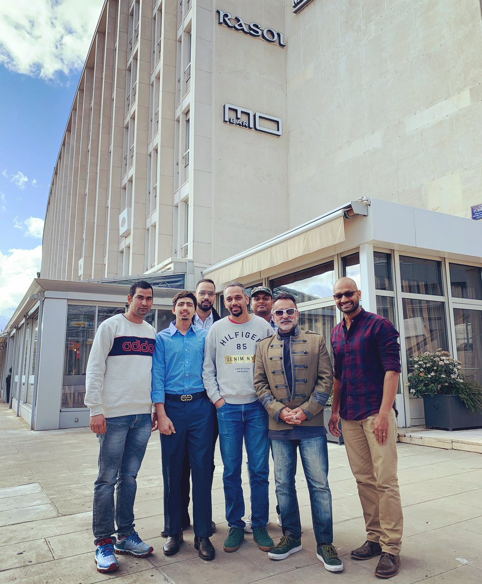TheVineetBhatia's tweet photo. Some old & some new faces #rasoigeneva @MO_GENEVA
Looking forward to itโs new chapter soon.
#vineat #vineetbhatia #cheftraveller #chefvineet #chefslife #globalindian #indiancuisine #rasoibyvineet #modernindiancuisine #ADayAtWork https://t.co/eUwHxAhrei