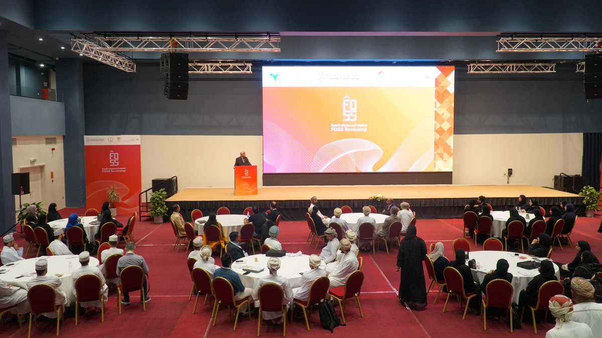 MEC_Oman's tweet photo. مخيم_البرمجيات_الحرة شُكرًا لكل هذه الجهود الرائعة لنجاح هذا التجمعي التكنولوجي الرائع 😍🔥
#برمجيات #البرمجة #تقنية_المعلومات #تكنولوجيا
#FOSS_Bootcamp
@oman_mtc @foss_Oman @Engineering_SQU https://t.co/fyvoIW6OXF