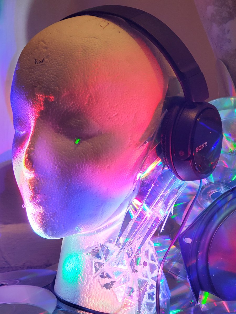 EDMat40plus's tweet image. In just 10 short days Rondell Adams &amp;amp; Robert Armani invade Indianapolis and takeover the stage at Healer.

The doors open at 9pm, admission is $10, and this is an all ages event.

#microRAVE #univeralvibe #indy #indianapolis #underground #techno