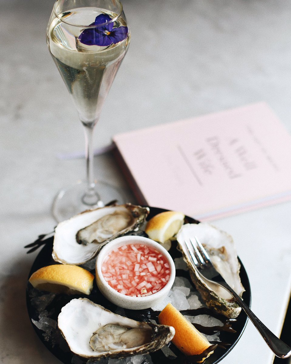 fancycrabuk's tweet image. Do you fancy oysters? Now you certainly will!
⠀
On weekdays order a dozen fancy oysters and get a bottle of Prosecco on the House from us🥂
From Monday to Friday
12:00 - 23:00
⠀
#fancycrab #crab #londonfoodie #delicious #seafood #foodblogger #goingoutlondon #redkingcrab