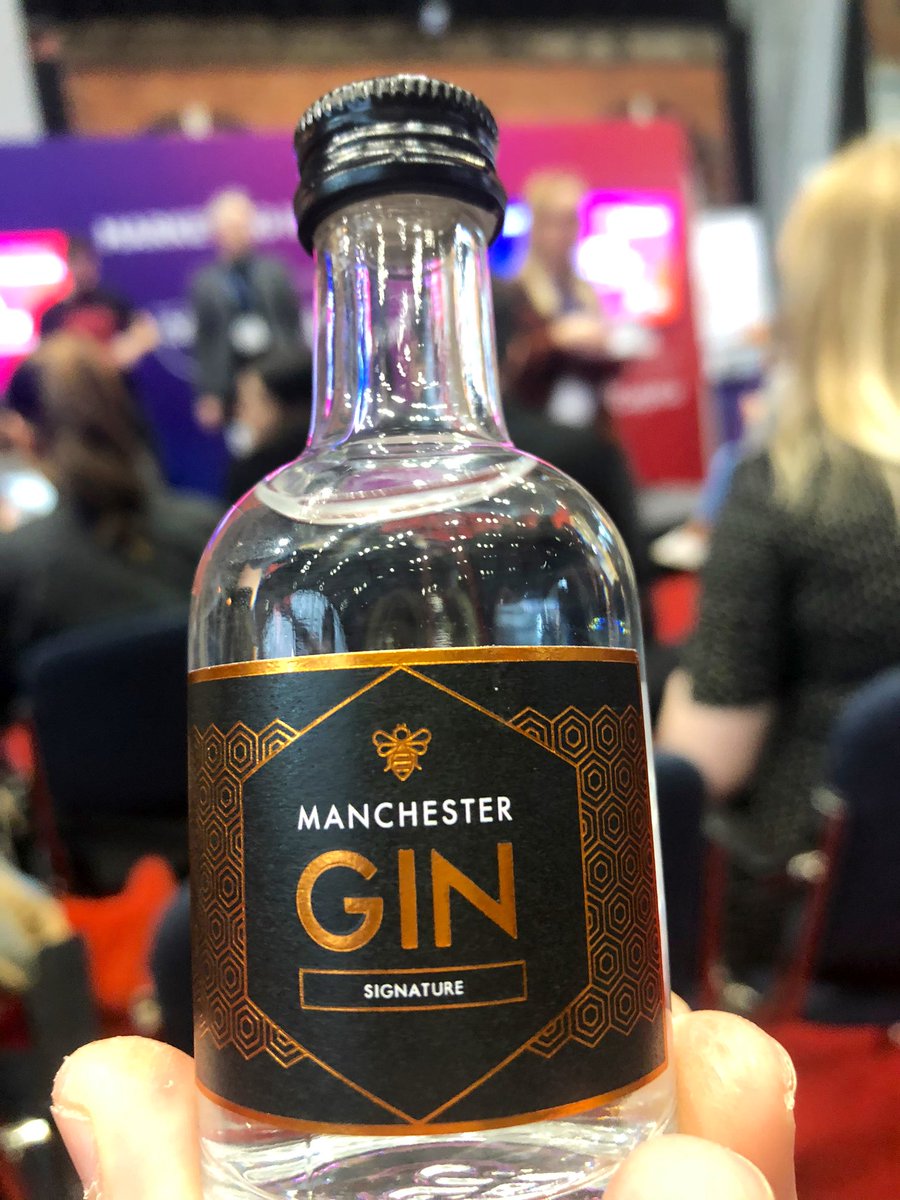 datacentreplus's tweet photo. An insightful talk on ‘Gin &amp; Data Personalisation Special: How to create profitable customer relationships’ @QbaseData @MCR_Gin @DigitalCityFest @mcr_central #DCF2020 https://t.co/Tsr6cRbUBt