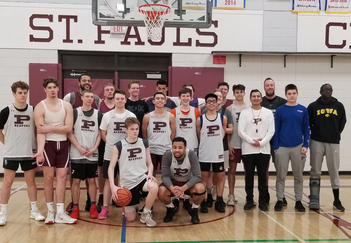 Windog0101's tweet photo. A great night of basketball thanks Coach @JeffLaping #crusaders #crubasketball #crualumni #basketball #marchmadness https://t.co/3E2AABoTiO