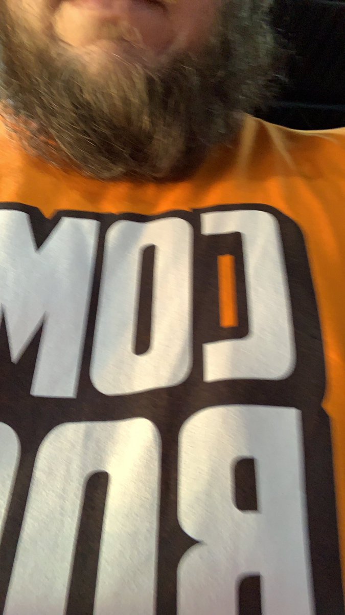 CBPoser's tweet photo. Rocking this today at the gym... on my goal from #FatNerd to #FitNerd @comicbooklive https://t.co/bNwKGQwVbj