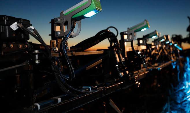 Fin Brown tweet media