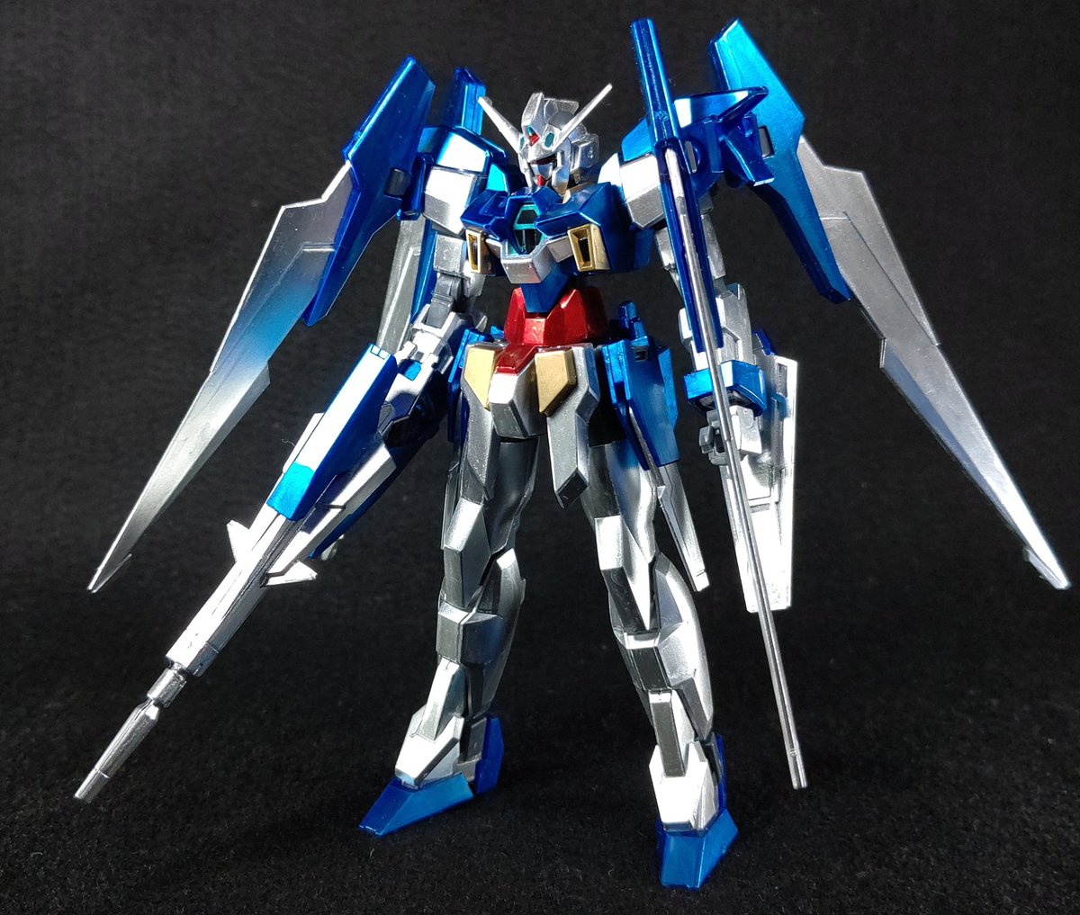 もやしxv Pa Twitter Hgage ガンダムage 2ノーマル ガンダムマーカー全塗装 シャインシルバー コスモメタブルー ロイヤルメタレッド レッドゴールドで塗装しました 新色の試し塗りで積んでたのを組むついでに塗装したんですが エクストラフィニッシュっぽくできた