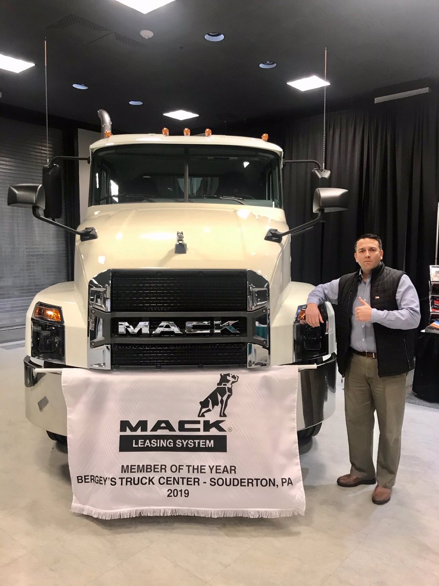 BergeysUSA's tweet photo. David Giandomenico and Richard Kane are at the IDEAS Show 2020 Booth #112 in Valley Forge today until 4:30 representing #BergeysLeasing. Our customer #PRSCO invited them to repreesnt the TransportationIndustry and we want to give them a huge thank you. @MackTrucks https://t.co/1XO6oZCg9v