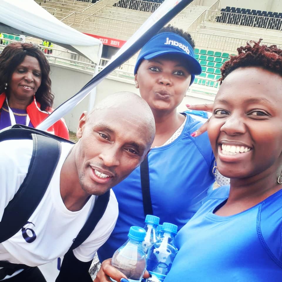 IconSportsKE's tweet photo. Hydrating pace setters

#DasaniKE #TeamIconSports #BeyondZeroHalfMarathon @runfitclub @fitnesswithdavid https://t.co/OtaPDUsotF