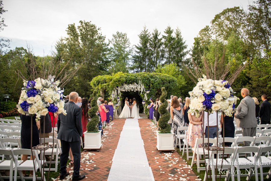 We now pronounce you bride and bride!

📸 by our preferred vendor The Glenmar Studio

#loveislove #cresthollow #cresthollowcountryclub #followcresthollow #love #bride #brides #brideandbride #bridetobe #bridestobe #lgbt #lgbtwedding #lgbtfriendly #lgbtpride #wedding #weddings
