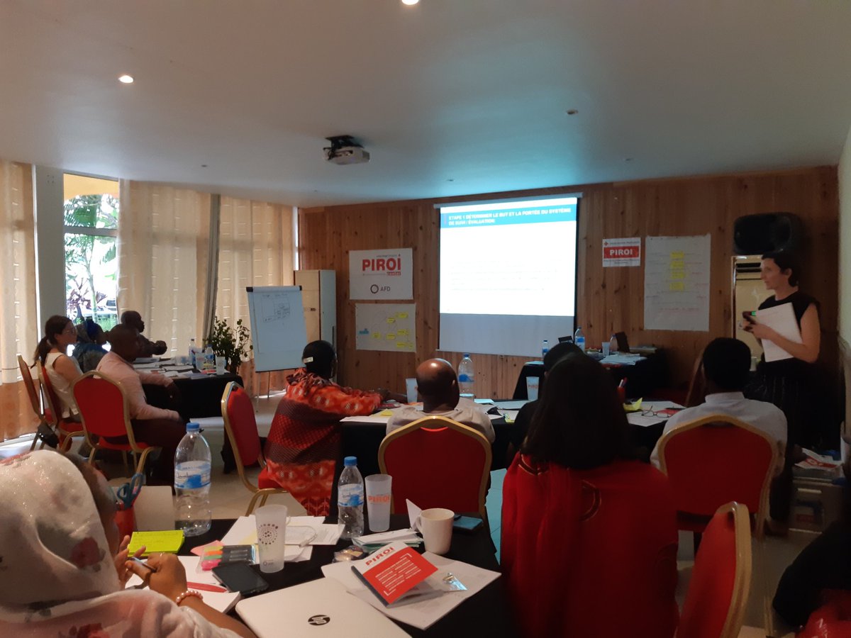 PIROI_CRF's tweet photo. [Formation gestion de projet] Les participants maîtrisent maintenant la méthodologie d'analyse de situation et du cadre logique. 
#comores
#PiroiCenter 
Grâce au soutien de @AFD_France https://t.co/5XpOMfdlAi
