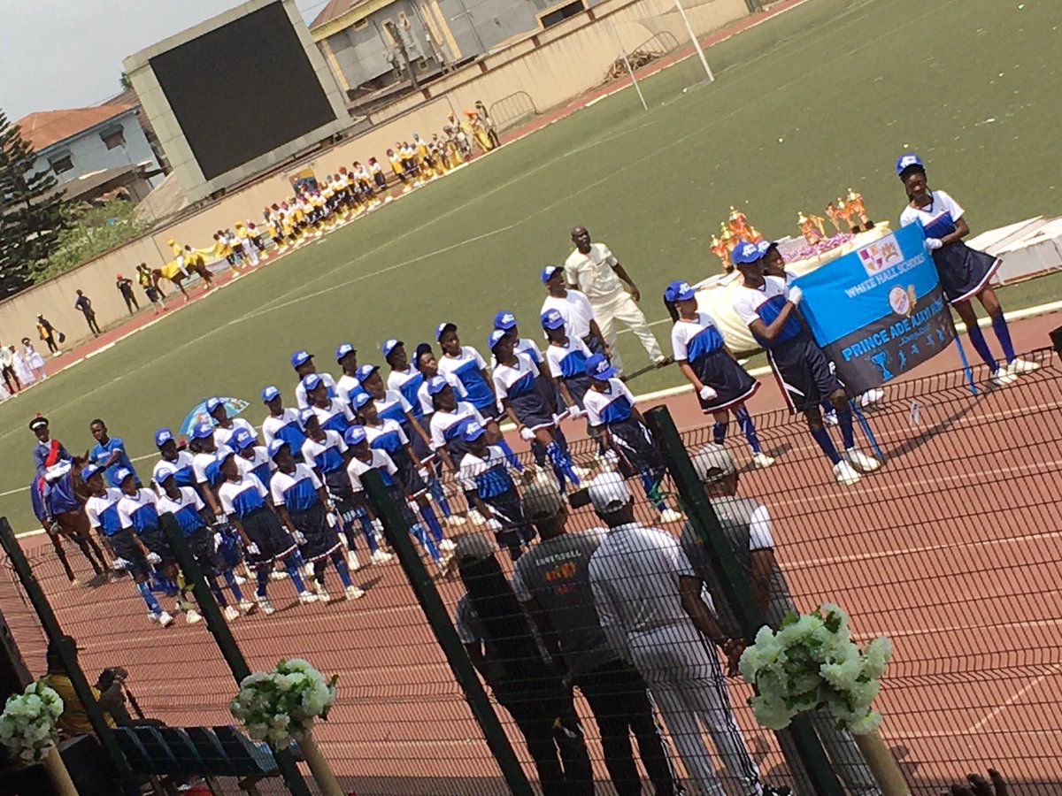 walexy001's tweet photo. Parents and guests catching fun @HallUniversal #FootPrint2020 #AgegeStadium #Lagos https://t.co/fmeCyK7sfB