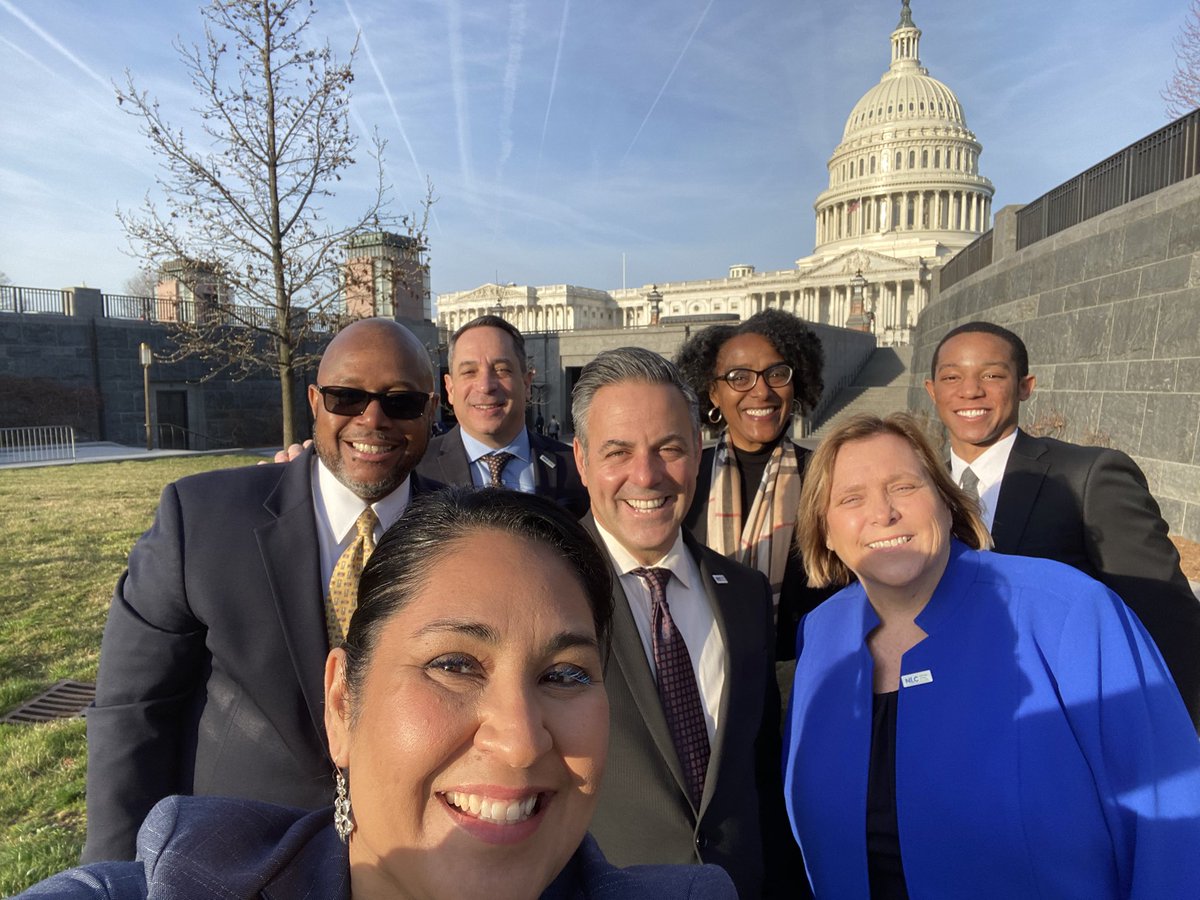 IrmaDiggs's tweet photo. The day @leagueofcities waiting for as part of #NLCCC - our Hill Day! Today alone hundreds of city leaders meeting w/Congress &amp; the White House. Looking forward to a great advocacy day! Honored to be with NLC’s Leadership. First up: Breakfast w/@dankildee @RepPeterDeFazio https://t.co/eo938PNagI