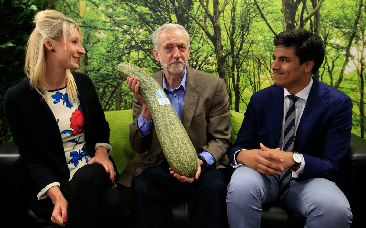 HHMU_Banksia's tweet photo. *** #BBC ~ #BringBackCorbyn ***
@jeremycorbyn = #TheGreenMan
#HelpSaveGaia
@philmeinn @mikecoulson48 @redfeatherheat1 @Zoompad @RandolphTrent @HummingbirdPass
@ProtestUrban @Team4Nature @reggaecrisp1 @WoodwarddianneJ
#Trump HATES TREES & #YEW LOT! https://t.co/qlO2nGNh7Y