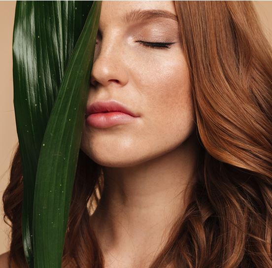 Climate Responsive Beauty Technology
Our Advanced Natural Skincare and Natural Body Lotion are formulated using natural ingredients combined with a unique emulsifier which responds to the climate, so you no longer need to switch your skincare as the seasons change
#tamaarskincare