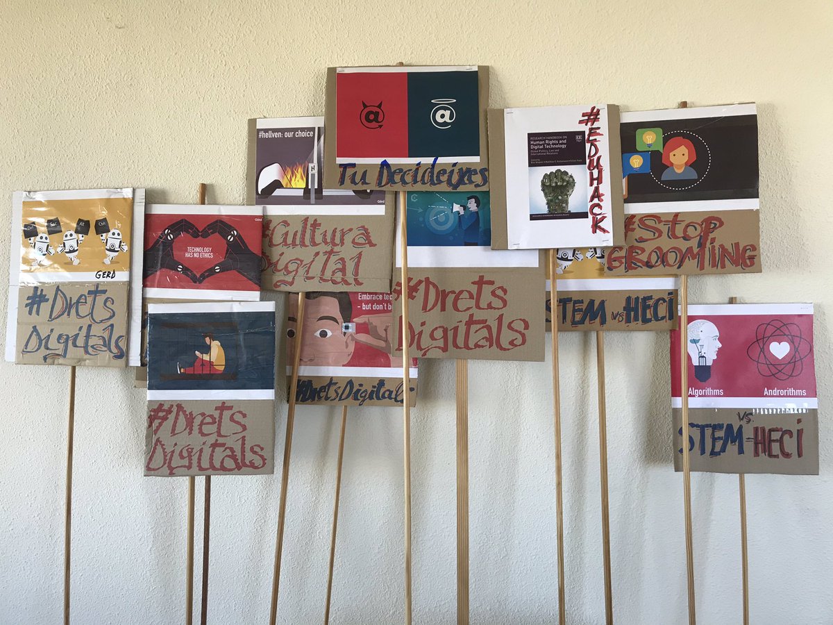 antoninavarro's tweet photo. Agraïm a tots els docents que han participat en la preparació de la "Castellonada: la ciutat com a aula" i al seu alumnat tan predisposat: #Castellonada20 #CSada20 #WMCP20
#CsCEFIRE
Tindrem ocasió de continuar reivindicant #dretsdigitals #ciutadaniadigital @castello_educa https://t.co/t7uj0ZSCkm