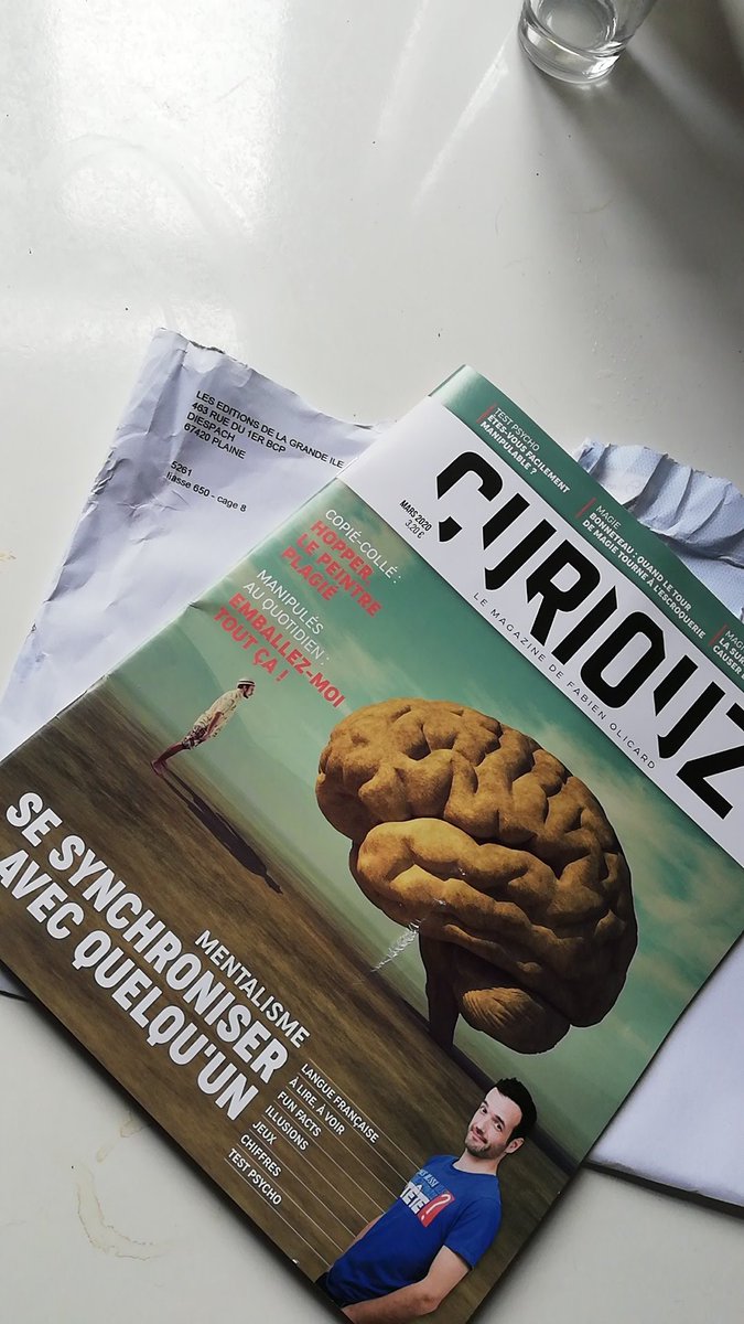 cretinfou's tweet photo. Enfin reçu mon curiouz 🐱@fabienolicard https://t.co/KRkTmAj9zL