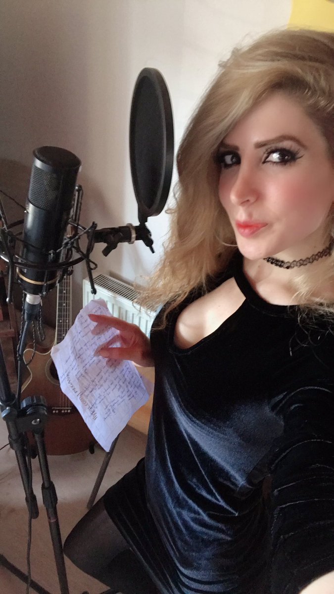EuselMelek's tweet photo. Benim yorumumla “Enta eih” şu an youtube kanalımda ve instagram sayfamda. ♥️ Dinlerseniz çok memnun olurum🙂♥️🙏🏻 #song #cover #entaeih #nancyajramlovers 
https://t.co/UR6IJveLVC https://t.co/NR41BRXdrV