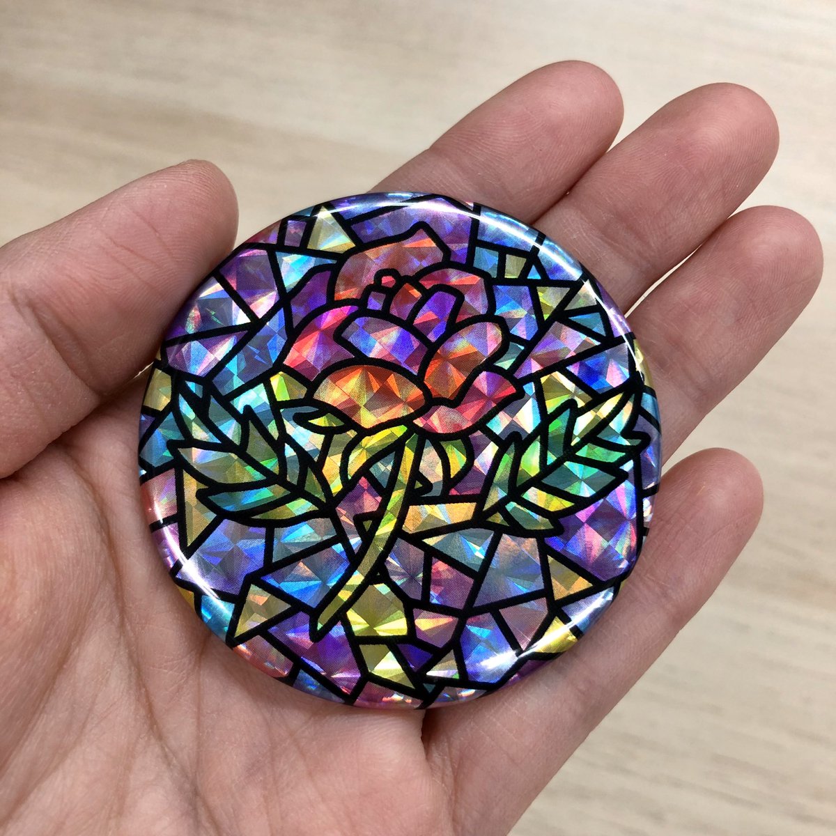 ステンドグラス風缶バッジ ステンドグラス風缶バッジ／ ステンドグラス風に幻想的な缶バッジ作っ