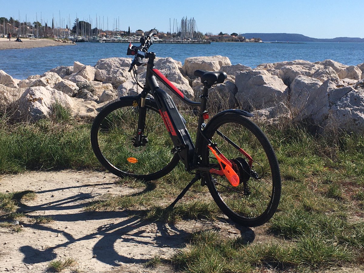 LesbatsPhilippe's tweet photo. #philippe lesbats promène#velophilou au bord de l’eau #ganeurocourtage prépare son équipe cycliste vétéran#vive la Vie au grand air https://t.co/keBlbJVlGj