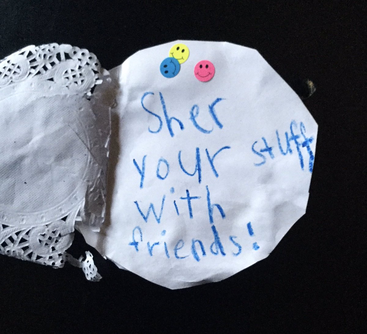 ladyhawkerfinds's tweet photo. @johnpavlovitz #MakeGoodnessTrend
My granddaughter’s doily book of
“Ideas To Be Kind.” https://t.co/uU9vcGzr6k