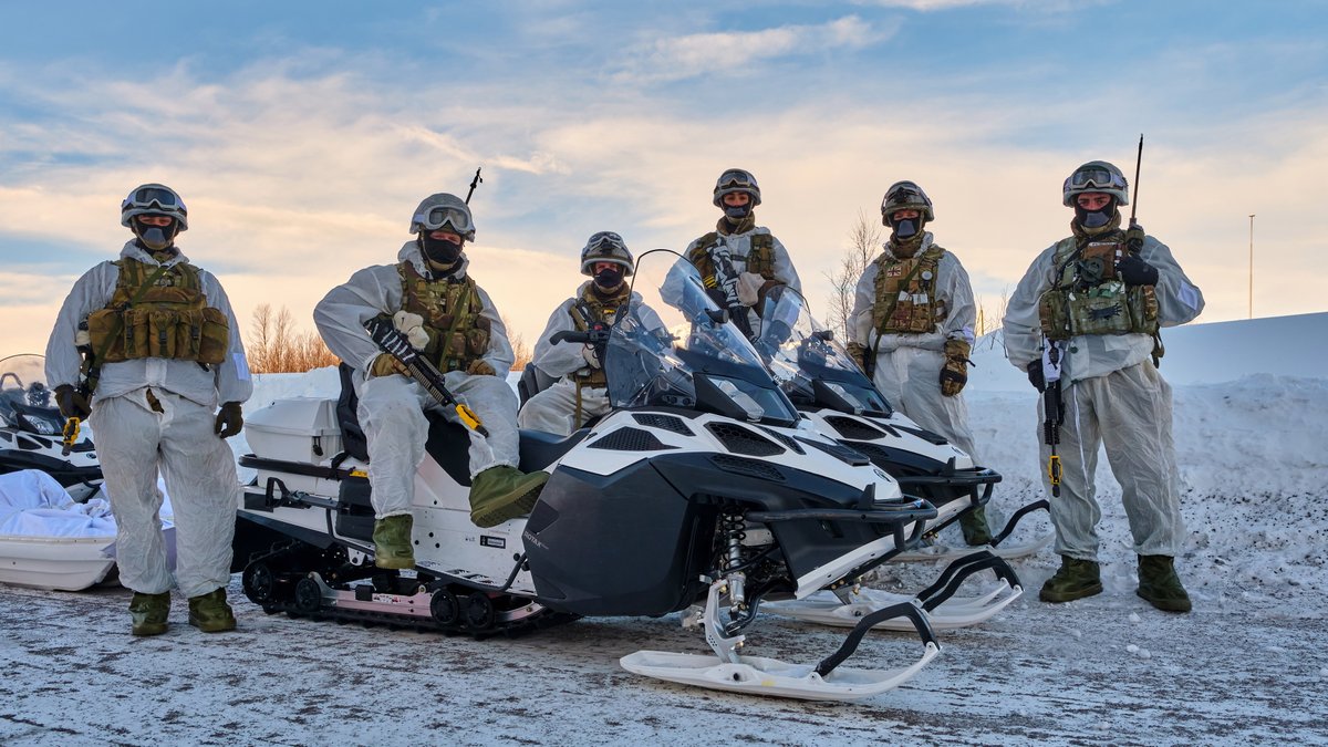 NavyLookout's tweet photo. Norway has decided to end Exercise #coldresponse2020 early due to #coronavirus concerns.
The closure will be conducted in a controlled manner.
https://t.co/SJWaBH9gzI https://t.co/s1E0UNCHSC