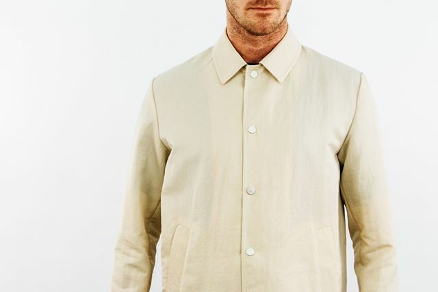 New Brand available in-store and online Wax London features the Berg Coach Jacket. Water resistant, unlined and cut from a technical Italian fabric. #rouletteclothing #waxlondon #waxclothing #mensjacket #jacket #menswear #mensfashion #fashion #ss20