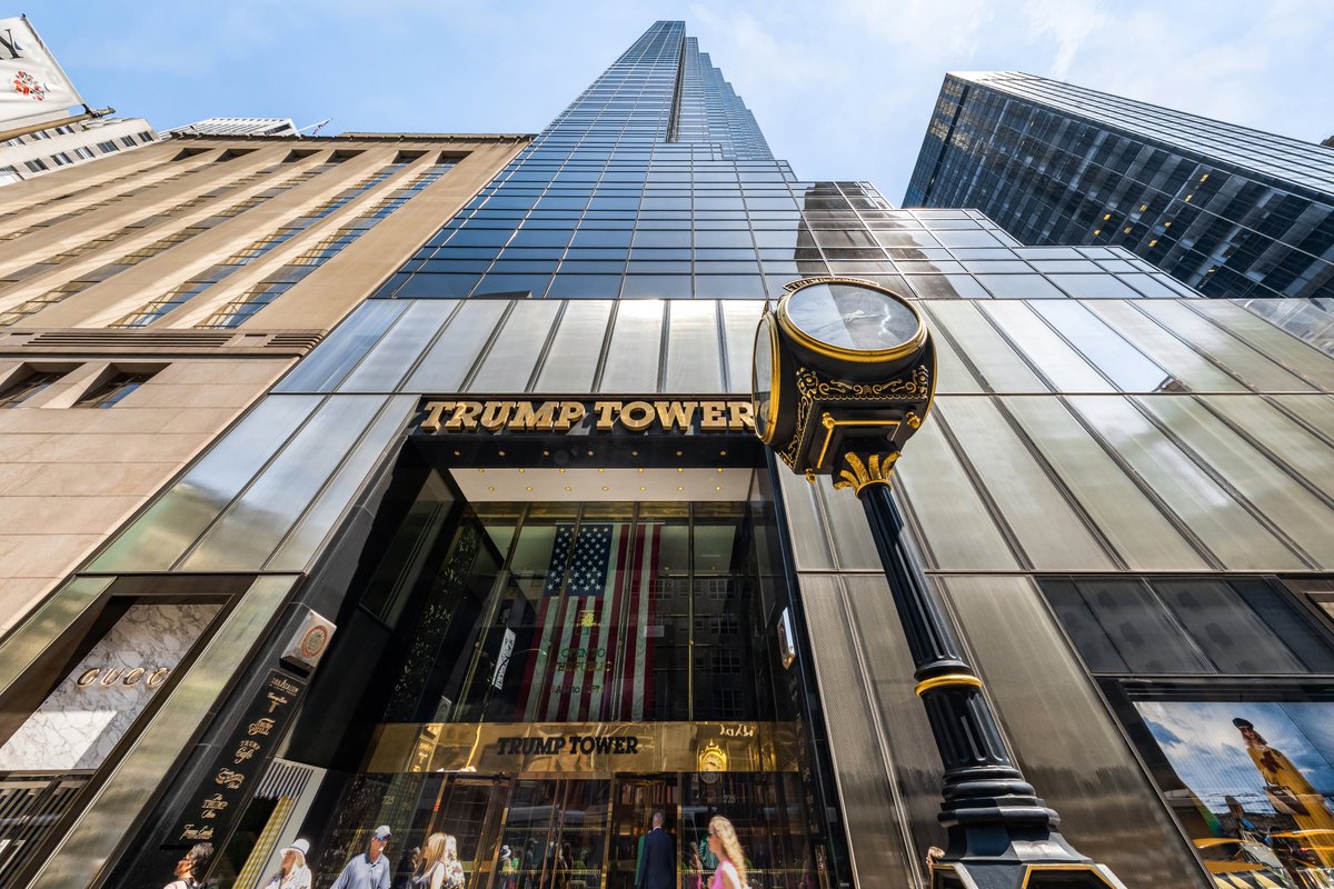 Trump Realty tweet media
