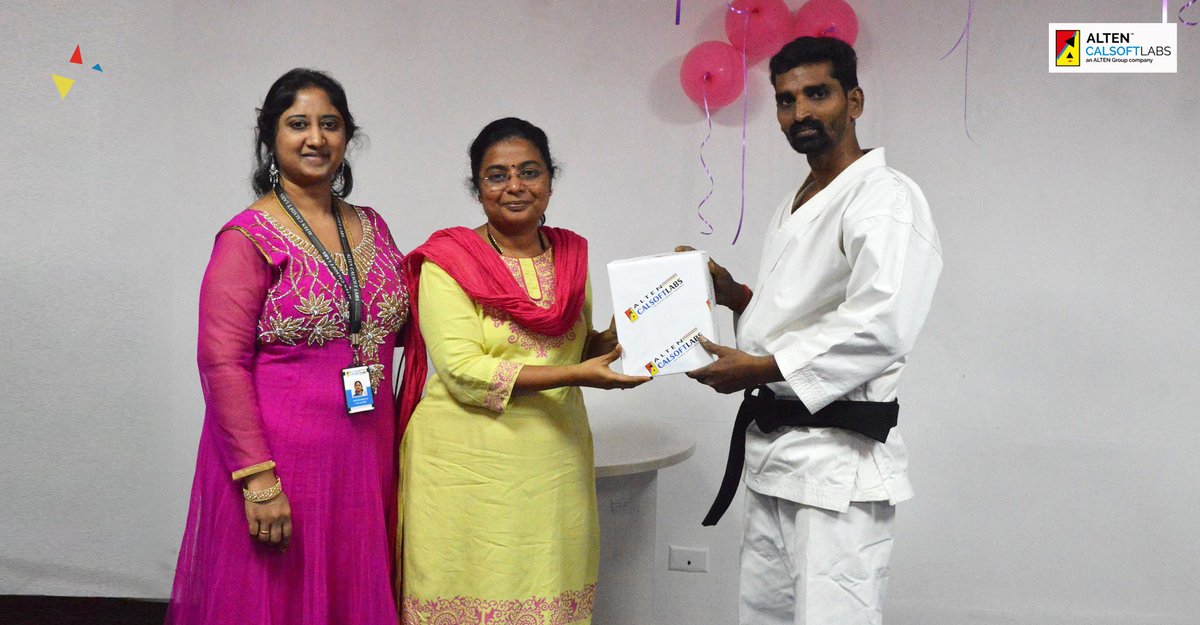 ACL_Digital's tweet photo. At ACL, we believe in empowering women in every possible way. Due to upward crime graph against women, this women's day we celebrated by conducting a Self-Defence workshop for all our women employees to make them aware of different ways to ward off an attack.
#LifeAtACL https://t.co/ADkFRki2Hg