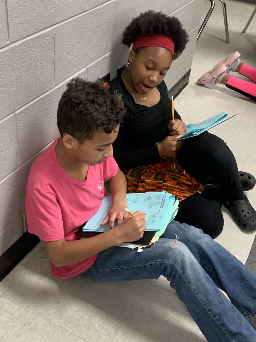 MsLackey6's tweet photo. Peer tutoring amongst two honors classes today! It was awesome seeing them work together. @mrsboyd8pi https://t.co/htgVbVoYGe