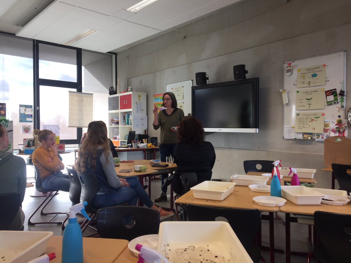 Vandaag de tweede middag voor leerkrachten <a href="/GemWkwartier/">Gemeente Westerkwartier</a> rondom voedseleducatie. Met verschillende workshops van <a href="/Smaaklessen/">Smaaklessen</a> <a href="/HuisvoordeSport/">Huis voor de Sport</a> <a href="/IVNRegioNoord/">IVN Regio Noord</a> en hulptroepen uit de natuur! Deze middagen zijn een samenwerking <a href="/IVNRegioNoord/">IVN Regio Noord</a> <a href="/JongLerenEten/">Jong Leren Eten</a> <a href="/GGDGroningen/">GGD Groningen</a> en #ndce