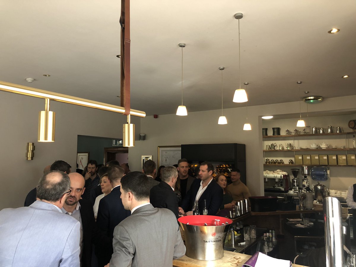 simonpw1974's tweet photo. Not quite Cannes weather but the inaugural #Cardiff #DIFFOUT lunch is underway @PH_Restaurant Great to see so many of the local #wales 🏴󠁧󠁢󠁷󠁬󠁳󠁿 #Construction industry in attendance. Same again next year @NCottell @brierleyneil ?#cannescantbutcardiffcan https://t.co/hVrnKCq7NY