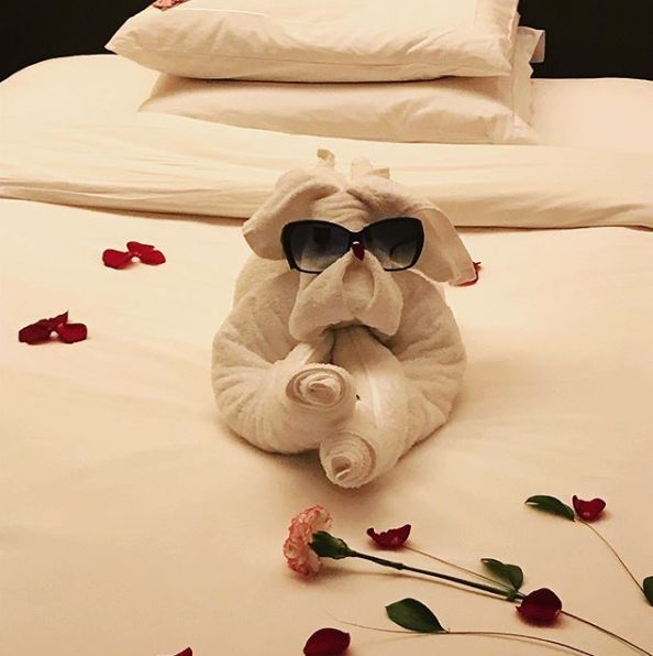 😎 Now look at this for turn down service!

 A little snapchat from our lovely hotel in the mountains in Oman! 📸 #AlwaysTravelling #TravelMore #RecordYourMemories