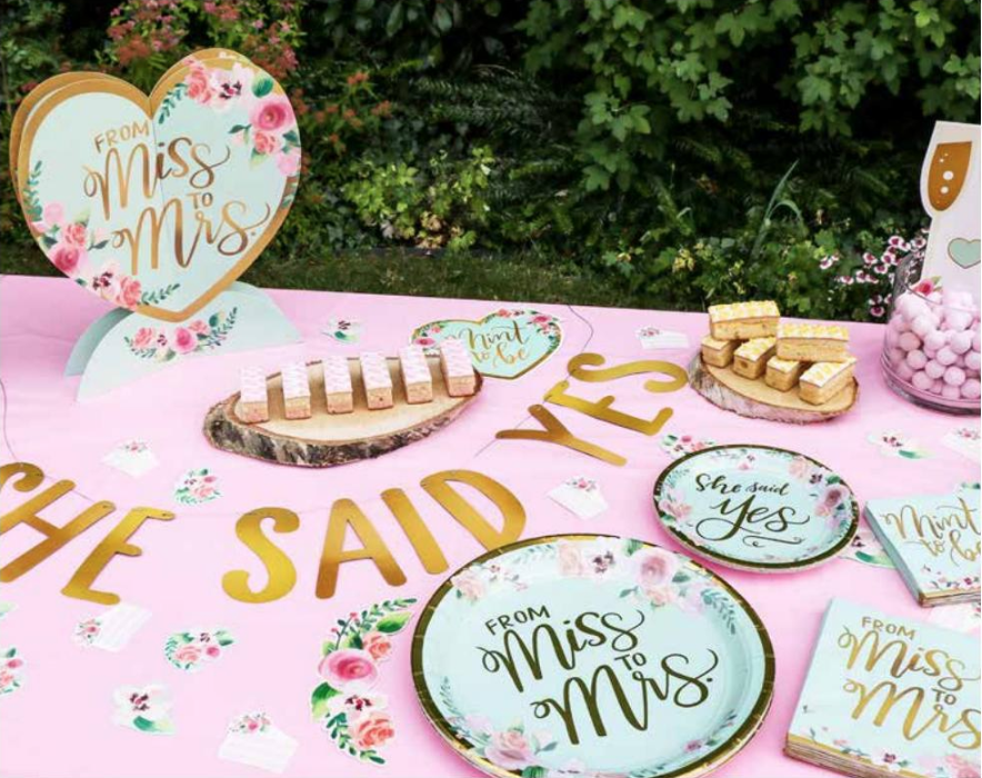 She Said Yes 💍 👰
-
ow.ly/8J6U50yHTt2
-
📸<a href="/amscanuk/">Amscan UK</a>
#wedding #bride #bridalshower #hendo #bridetobe #henparty #shesaidyes #engaged #engagement #engagementparty #partyavenuek
