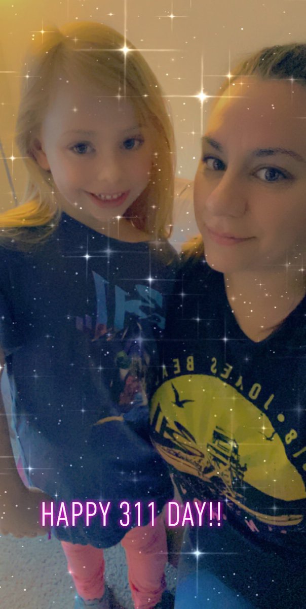 twinky311's tweet image. Happy 311 Day from Zoe and me! 💜👽 @311 @NickHexum @pnut #311Day #311Day2020 #excitableones