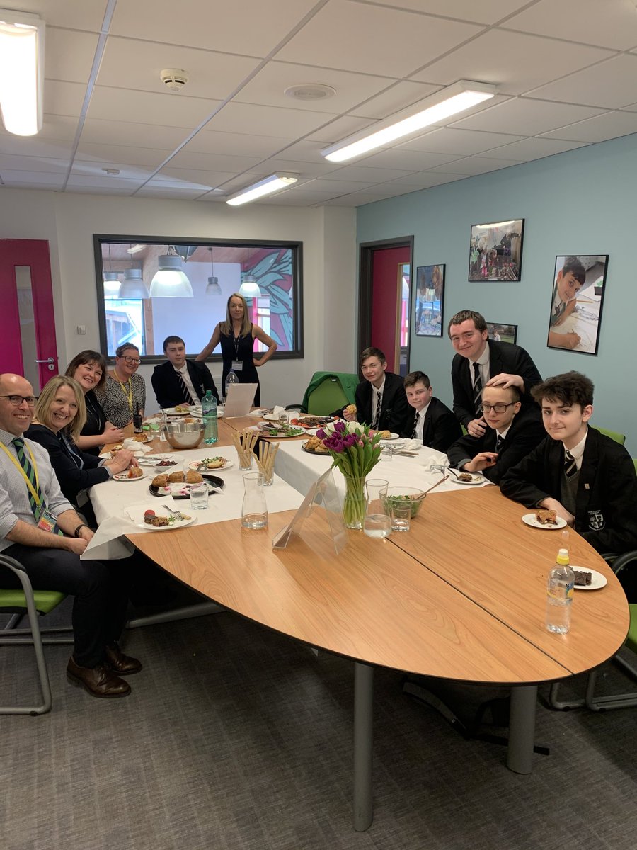 My amazing staff and students in the afterglow of HRH The Earl of Wessex’s visit. ⁦<a href="/MerchantsAc/">Merchants' Academy</a>⁩ ⁦<a href="/VenturersTrust/">Venturers Trust</a>⁩ I could not be any prouder a Principal!