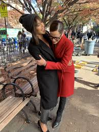 Melie80638725's tweet image. #Amandie I am missing them soooooo much omg who else tho and look at Amanda's smile on her face when she hugs Eddie  #vickiCartagena #megalyn