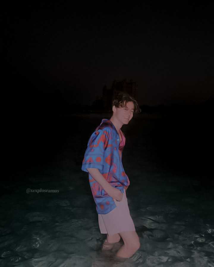 ㅤㅤㅤㅤㅤ𝄖⨟ ▉┃❛ 𝙖 𝙛𝙡𝙖𝙢𝙚 𝙞𝙣 𝙩𝙝𝙚 𝙬𝙖𝙩𝙚𝙧 ❜ 

𝘛𝘢𝘬𝘦𝘯 𝘣𝘺 𝘋𝘦𝘢𝘯 ⨾
 ㅤㅤ ⤻ ❪ 𝘨 𝘳 𝘦 𝘢 𝘵  𝘭 𝘢 𝘬 𝘦 ❫