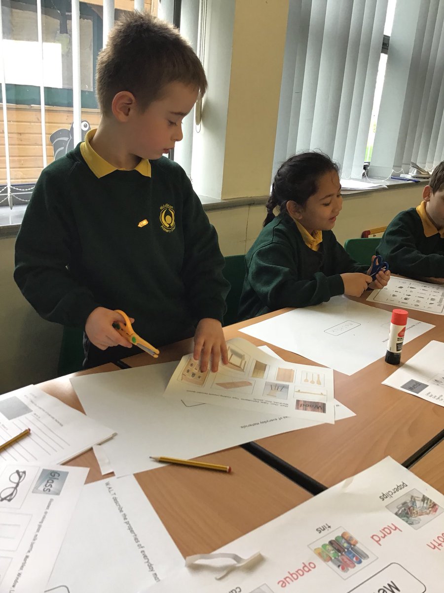 SparrowsMPS's tweet photo. In science we have been working together to create posters that identify the properties of different materials. @ScienceMps https://t.co/rCloyna6O1