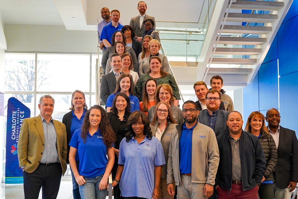 clt_alliance's tweet photo. We are teaming up with
@FoodLion and @NCChamber to conquer hunger in our community!
Time to #ServeWithASelfie #FoodLion #CLTregion https://t.co/GwIHSoI4lP